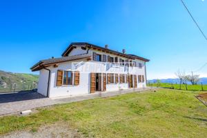 Villa bifamiliare a San Dalmazio