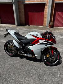 CBR 600 F