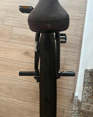 bomma tto 