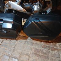 Valigie laterali GIVI + Monokey SIDE x HONDA VFR 1