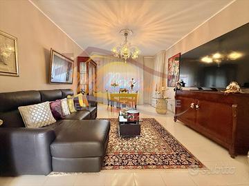 Siracusa appartamento vista mare + garage rif2352