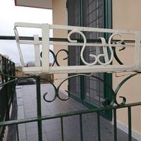 Portavasi da balconi in ferro l