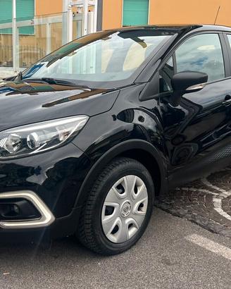 Renault Captur dCi 8V 90 CV AUTOCARRO
