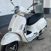 VESPA GTS 300 SUPER 2025