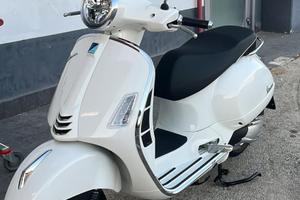 VESPA GTS 300 SUPER 2025