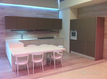 Cucina nuova Record Cucine modello Nice con isola