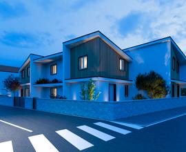 Villa caposchiera con garage