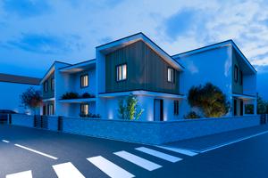 Villa caposchiera con garage