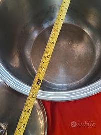 pentola in acciaio 
