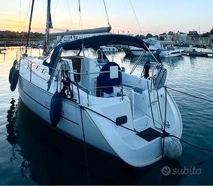 Barca a vela Beneteau pronta alla navigazione