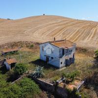 CASA INDIPENDENTE A TARQUINIA