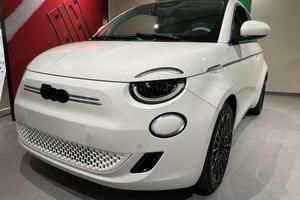 FIAT Nuova 500 Hatchback My23 La Nuova 500 - La Pr