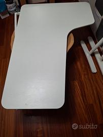 Scrivania Ikea bekant angolare