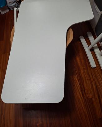 Scrivania Ikea bekant angolare
