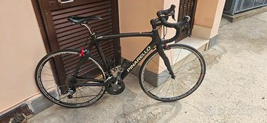 bici da corsa pinarello in carbonio 