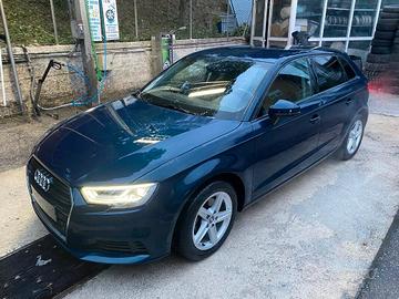 Audi A3 30 1.5 g-tron Business 131cv s-tronic