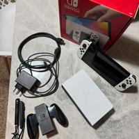 Console Nintendo Switch - modello oled bianco