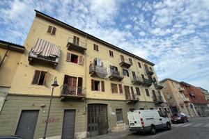 2 LOCALI A TORINO