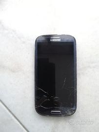 samsung galaxy S3 neo, non si accende e ha crepe