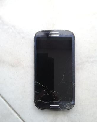 samsung galaxy S3 neo, non si accende e ha crepe