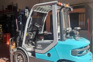 Carrello elevatore diesel portata 3000kg