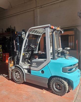 Carrello elevatore diesel portata 3000kg