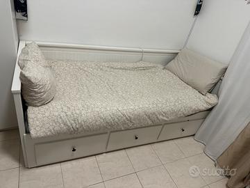 Letto divano con 3 cassetti