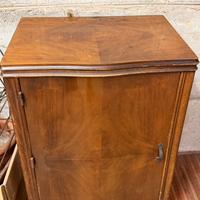 Mobiletto con macchina per cucire Vintage
