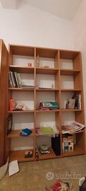 Libreria a scomparti