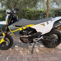 Husqvarna 701 motard 2021