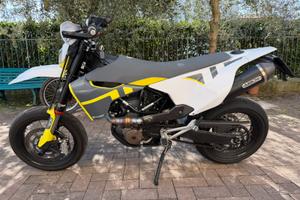 Husqvarna 701 motard 2021