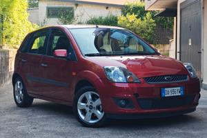 Ford Fiesta 1.2 BENZINA 75cv / 80.000km / Unipro