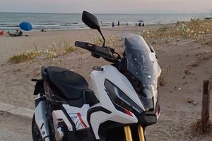 X-adv 750 2023