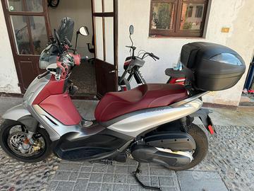 Beverly 350 Sport Touring i.e. ABS 2017