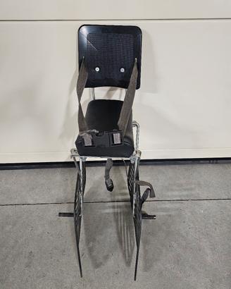 Seggiolino bici bambino con poggiapiedi