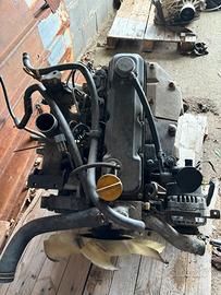 motore e cambio nissan terrano 2.7