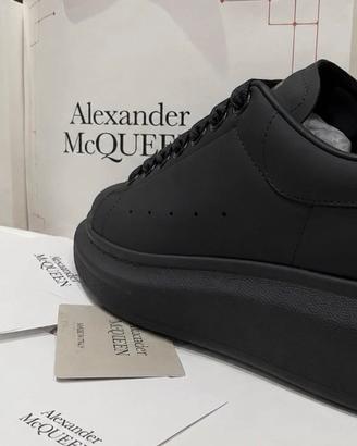 Alexander McQueen Oversized 43 Nero + set box/bags