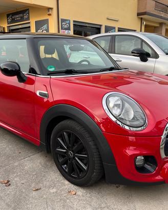 Mini 1.5 Benzina John Cooper Works allestimento
