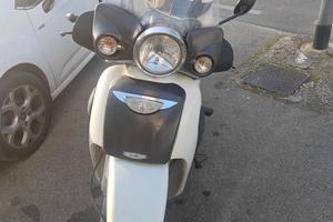 Aprilia Scarabeo 125