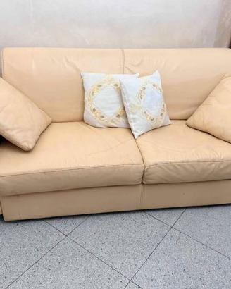 Divano in pelle convertibile a letto