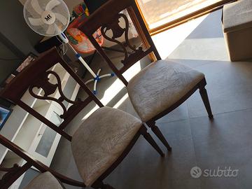 4 sedie di vero legno 40 euro