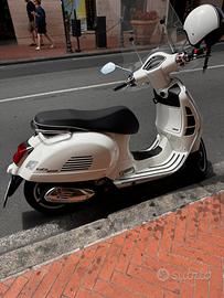 Vespa gts hpe 300