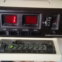 Radio Grundig bianca e grigia VINTAGE SPACE AGE