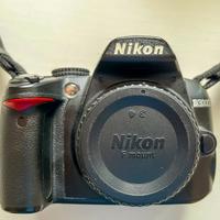 NIKON D3000