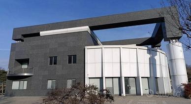 Capannone a Pescantina, via Sacco, 4