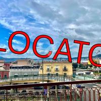 5 LOCALI A POZZUOLI