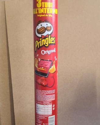 Tubo Multipack Gigante di Pringles vintage 

