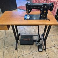 Macchina da Cucire Singer Vintage con Mobile