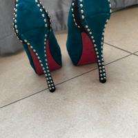 scarpe pari al nuovo