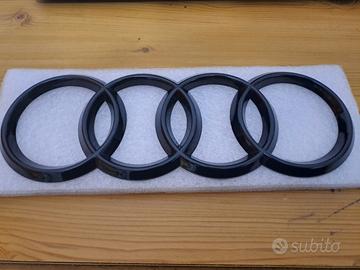 Logo anteriore audi